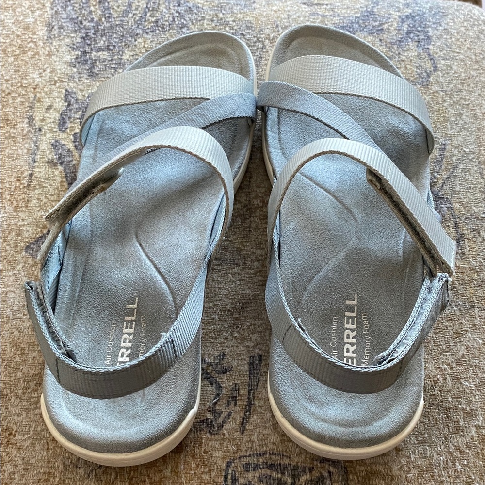 Merrell Women's Sandals in Gray size 7 Velcro closers - Picture 4 of 9